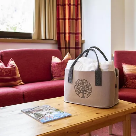 Отель Familiengut Burgstaller Добриах