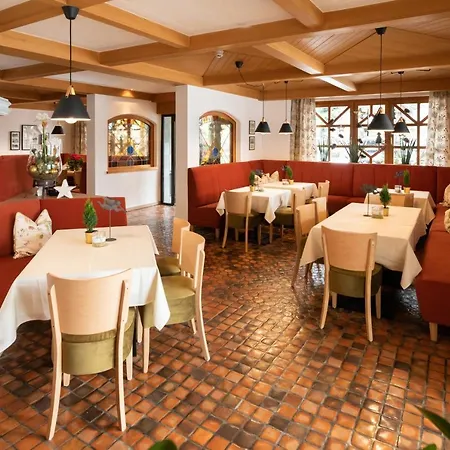 Hotel Familiengut Burgstaller Dobriach
