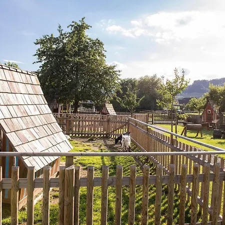 Отель Familiengut Burgstaller Добриах