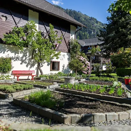 Familiengut Burgstaller Hotel 4*
