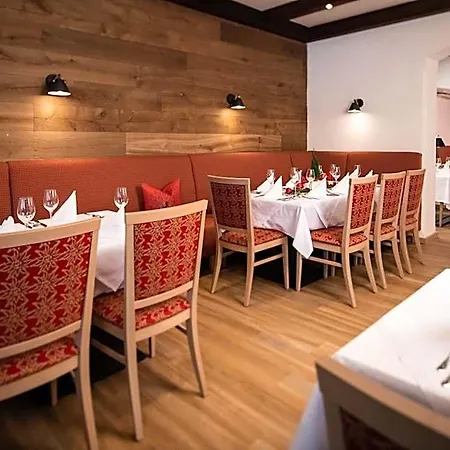 Hotel Familiengut Burgstaller