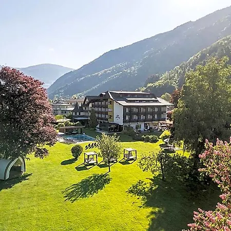 Familiengut Burgstaller Ξενοδοχείο 4*