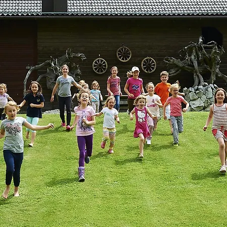 Hotel Familiengut Burgstaller