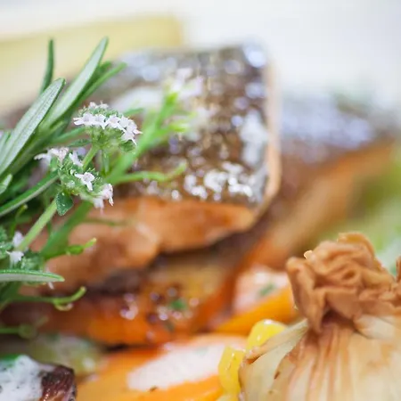 Familiengut Burgstaller Отель 4*