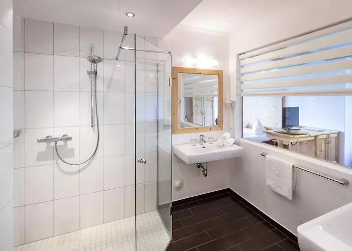 Hotel Familiengut Burgstaller Döbriach